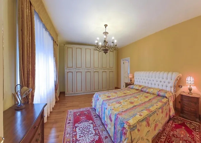 Villa Luxury Lakeside Retreat With Pool Near Stresa! Maggiore Romanza *